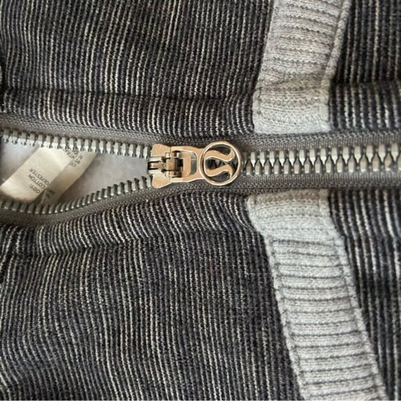 Lululemon Scuba Hoodie *PrintWee Are From Space Black Combo size 6 - Picture 11 of 13